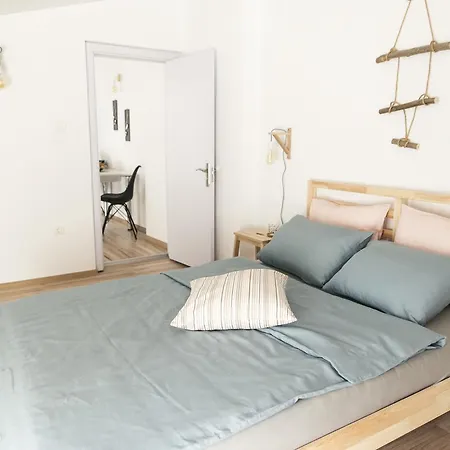 Apartament Balabanov White *